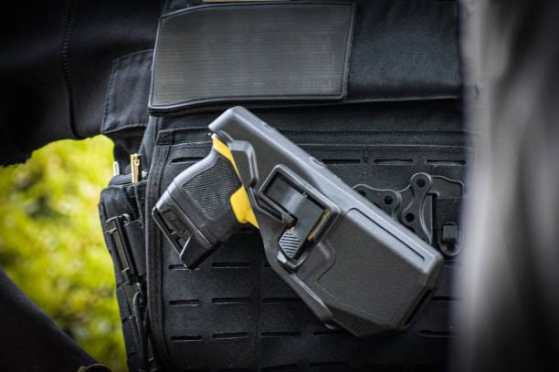 La Guardia Urbana de Barcelona usará pistolas Taser a partir de 2026