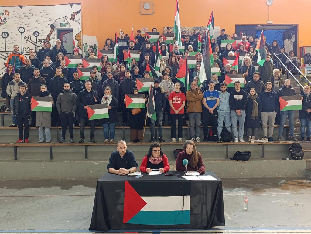 Un manifiesto contra el partido del Maccabi programado en Gasteiz