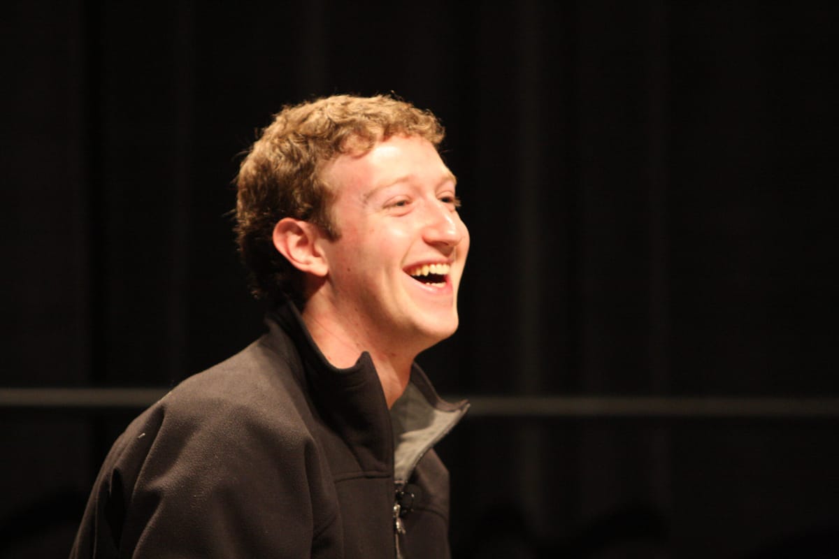 Zuckerberg sigue los pasos de Musk y elimina los verificadores en Meta