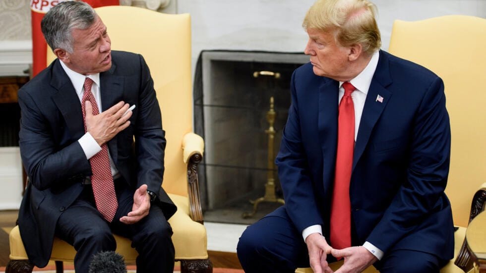 El rey Abdalá II de Jordania visita a Trump en Washington en medio de la polémica por el plan para Gaza