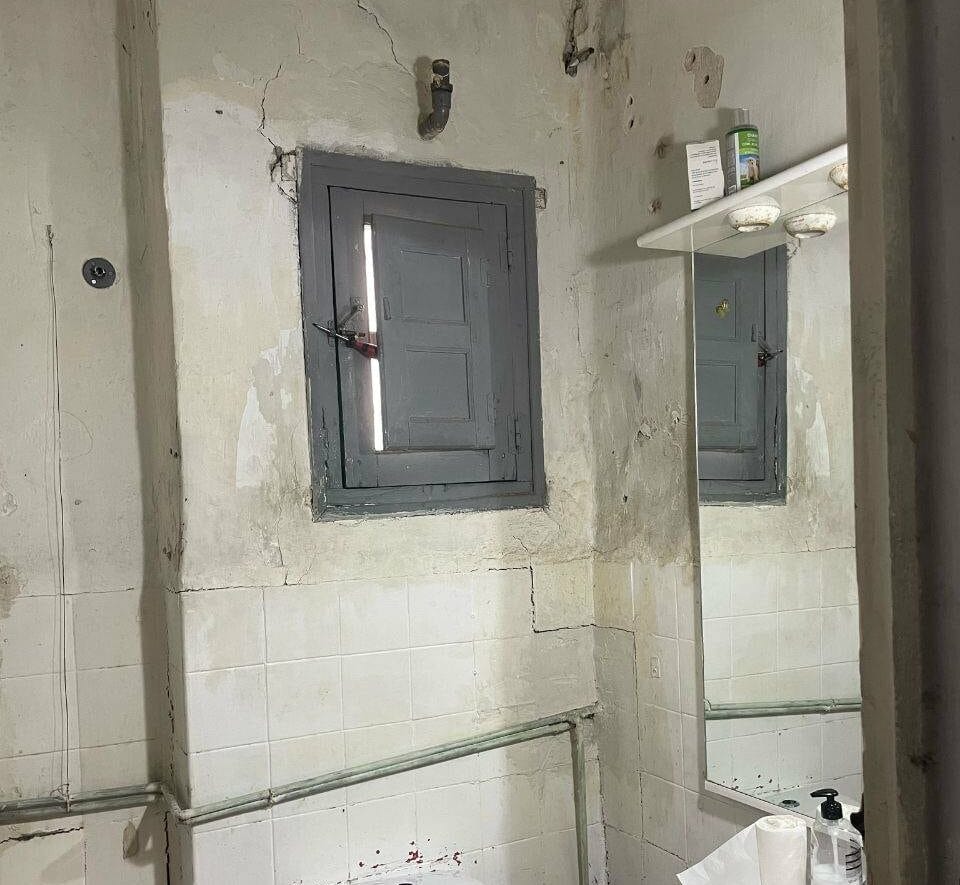 Vecinos de Carabanchel denuncian realojos en viviendas inhabitables en Casarrubuelos