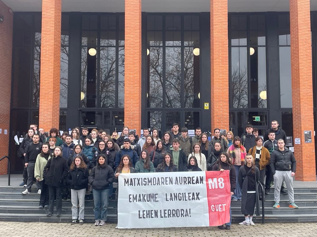 El movimiento estudiantil de Gasteiz fuerza la suspensión temporal de un profesor de la UPV/EHU acusado de acoso sexual