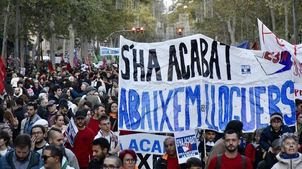 'Acabemos con el negocio de la vivienda': primera manifestación estatal por la vivienda
