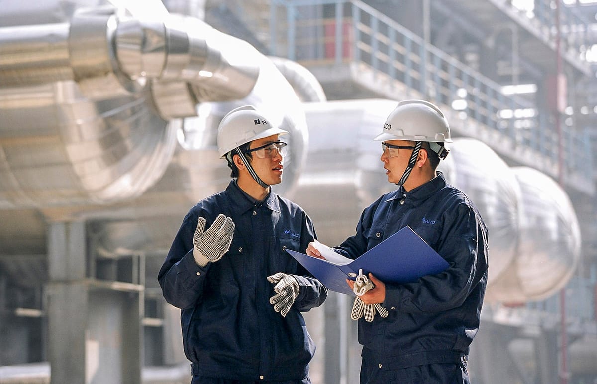 China forma casi 10 veces más ingenieros al año que EEUU