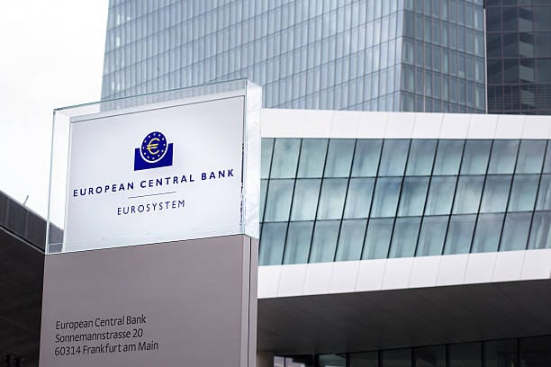 BCE: "Europa podría ser la gran perjudicada en la guerra comercial entre EEUU y China"