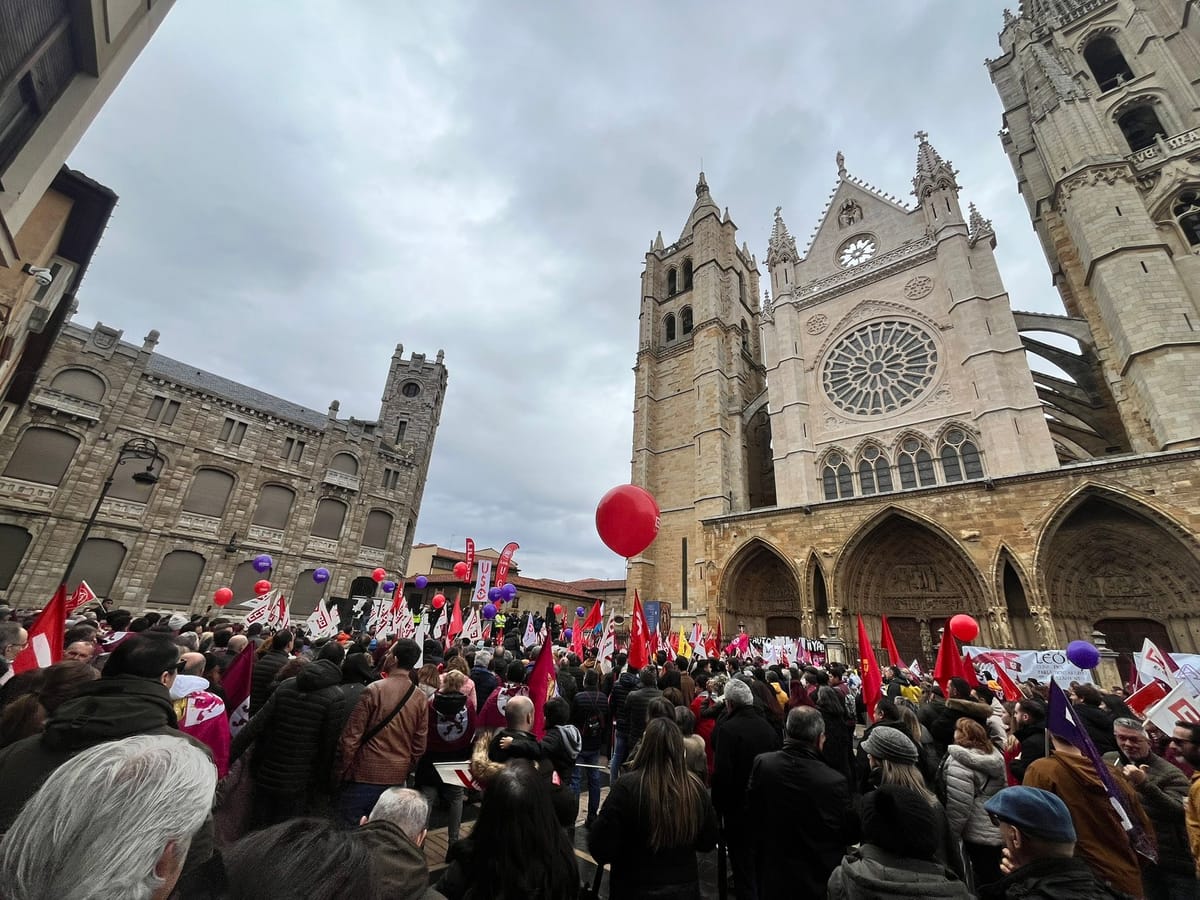 Protesta multitudinaria en León pide soluciones a la crisis económica y social de la región
