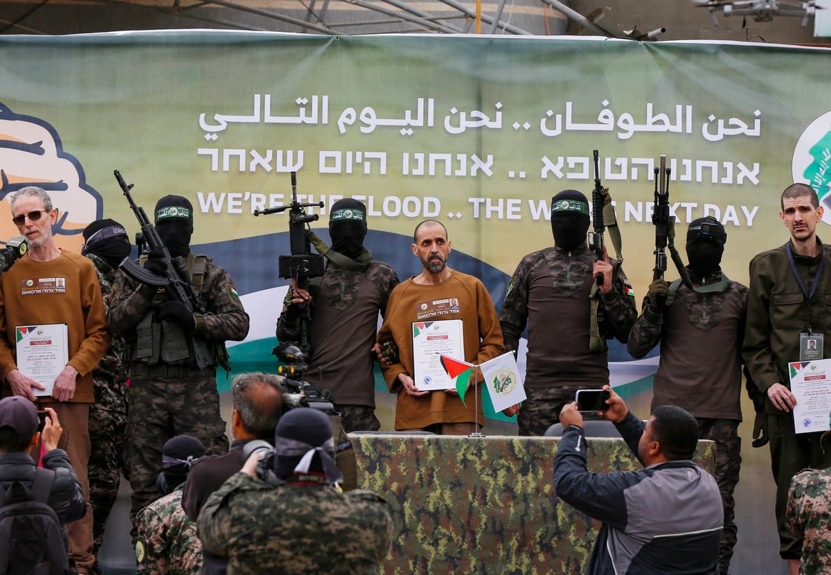 Hamas pospone la liberación de prisioneros de forma indefinida, por violaciones del alto el fuego por parte de Israel