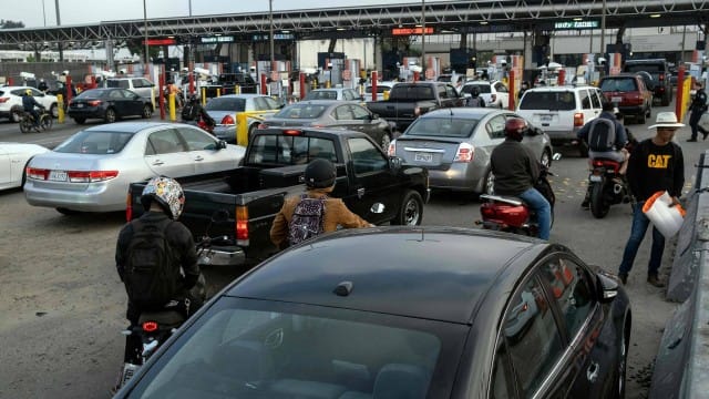 El cruce fronterizo como rutina diaria para miles de trabajadores