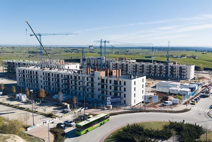 El Estado español alcanza el mayor número de viviendas construidas tras la burbuja, pero los precios siguen sin bajar