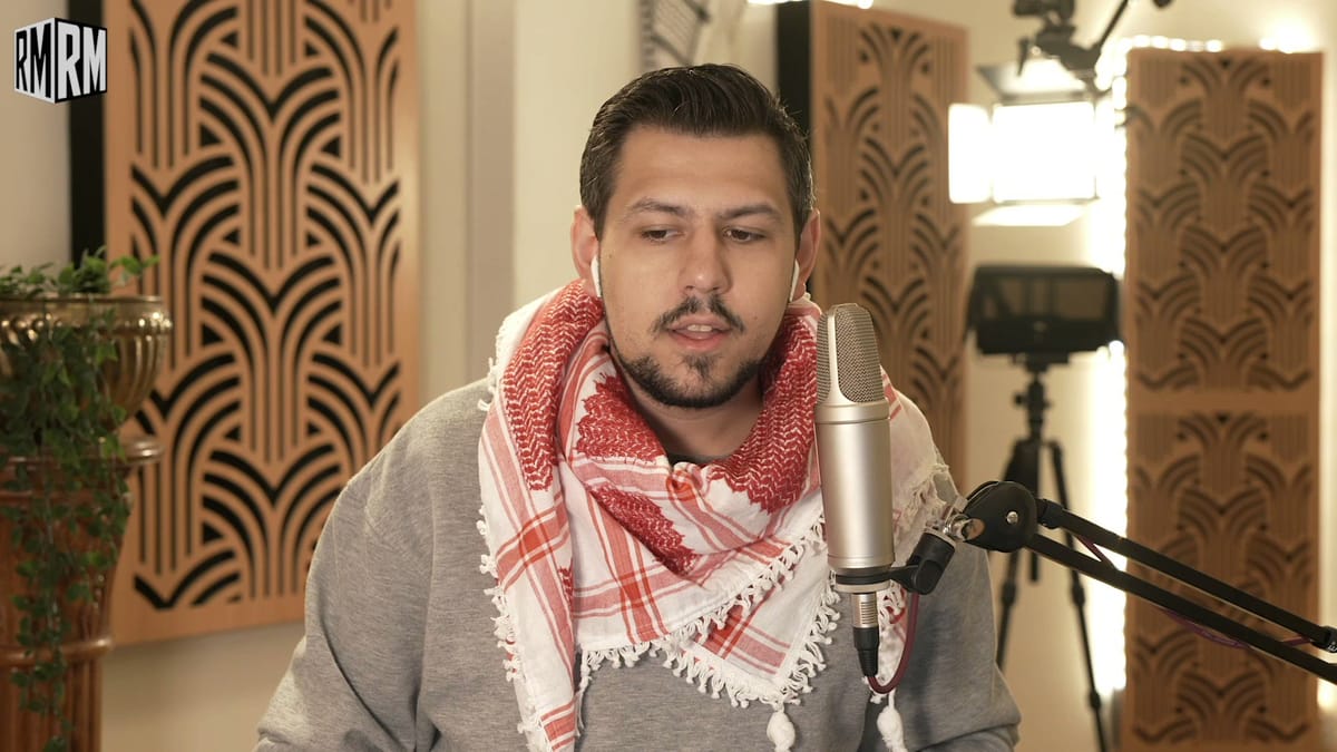 La policía de Austria detiene al periodista Richard Medhurst, bajo acusaciones de "vínculos con Hamas"