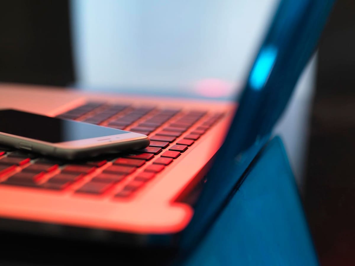 Revelan el uso de spyware militar en Italia para espiar a opositores