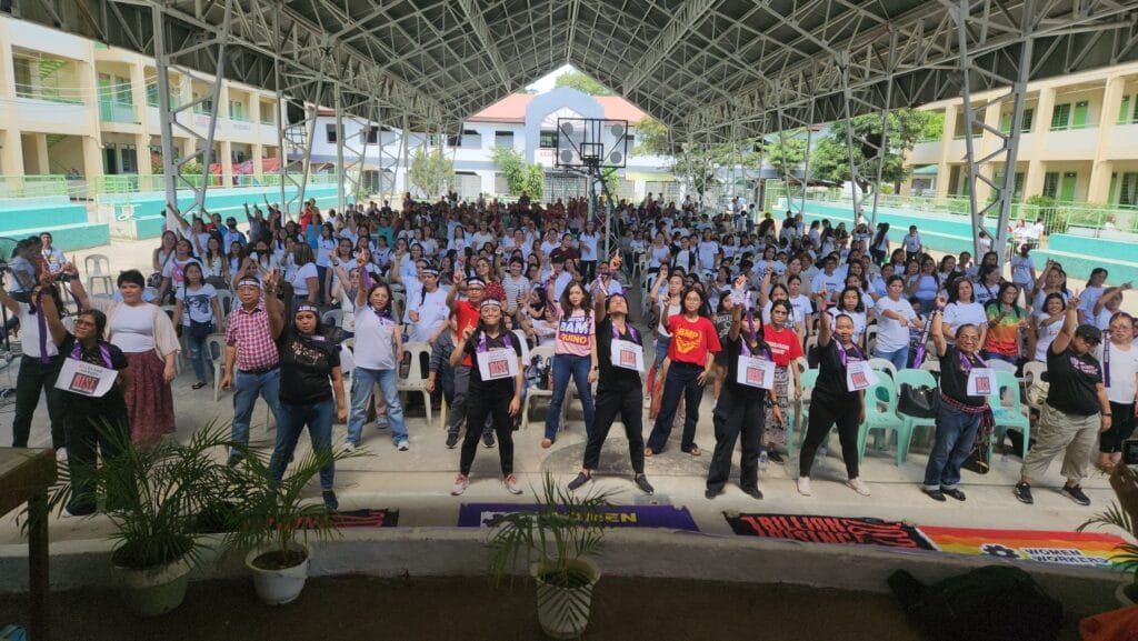 Trabajadoras en Filipinas protestan contra la violencia laboral y por mejores condiciones