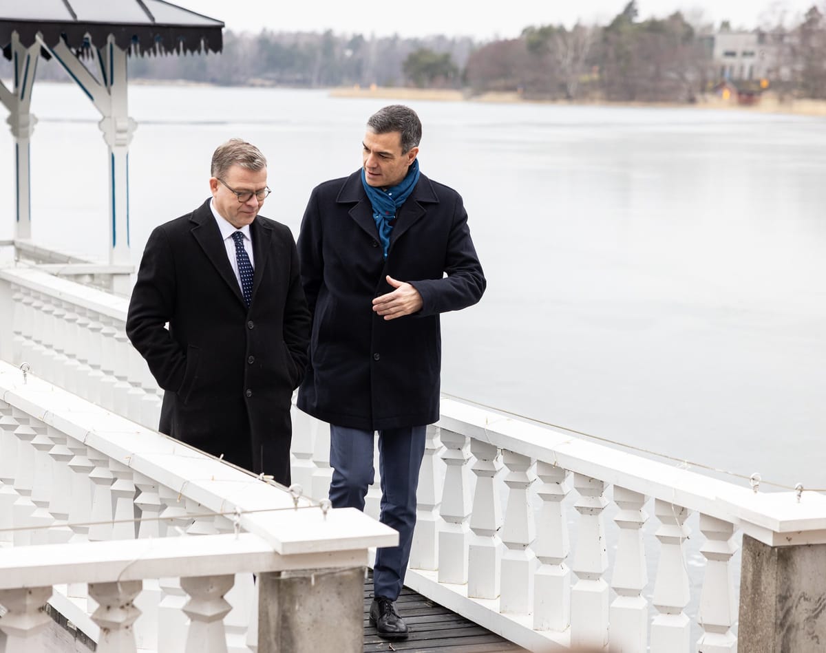 Sánchez reafirma en Finlandia su objetivo de subir el gasto militar al 2% del PIB