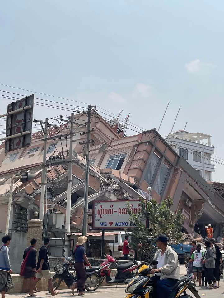Fuertes terremotos en el sudeste asiático
