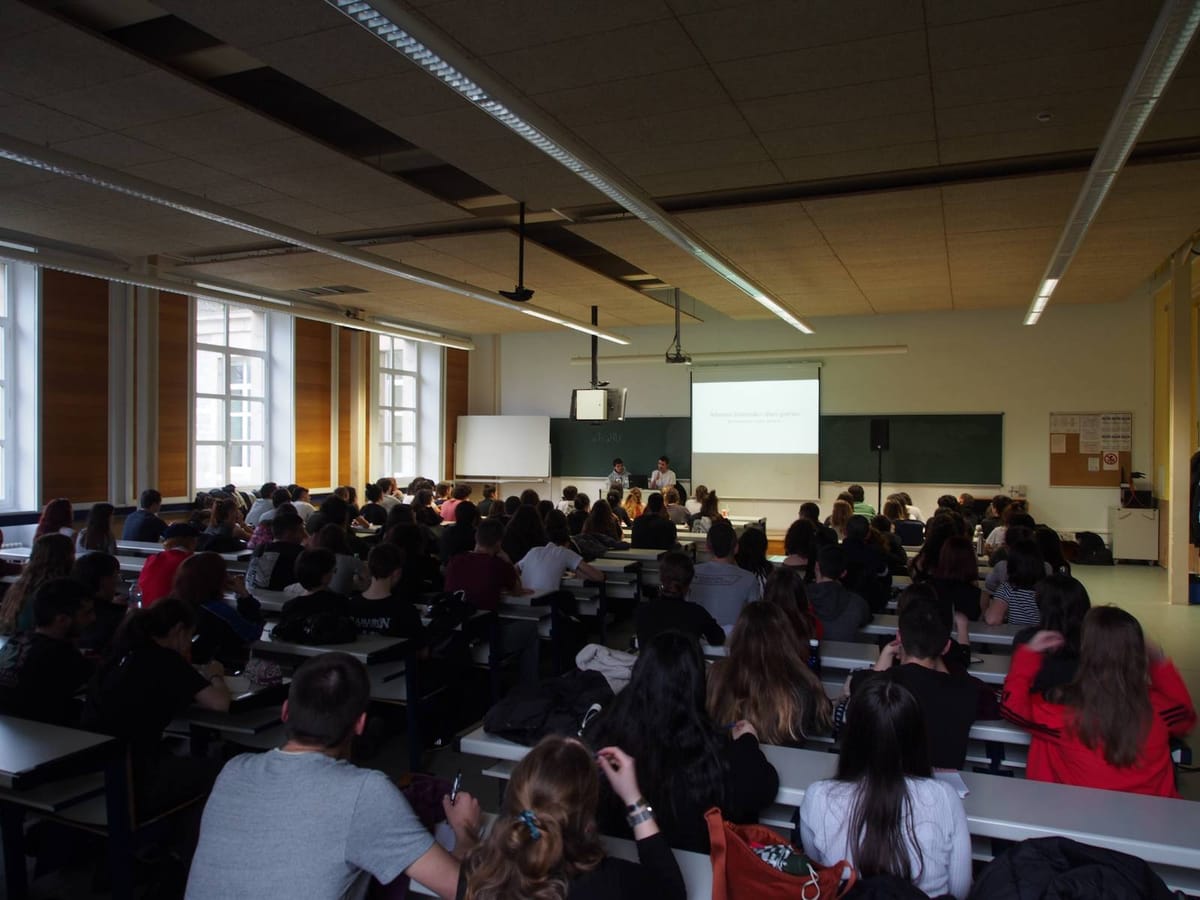 Presentan los programas de la Herri Unibertsitatea de este año