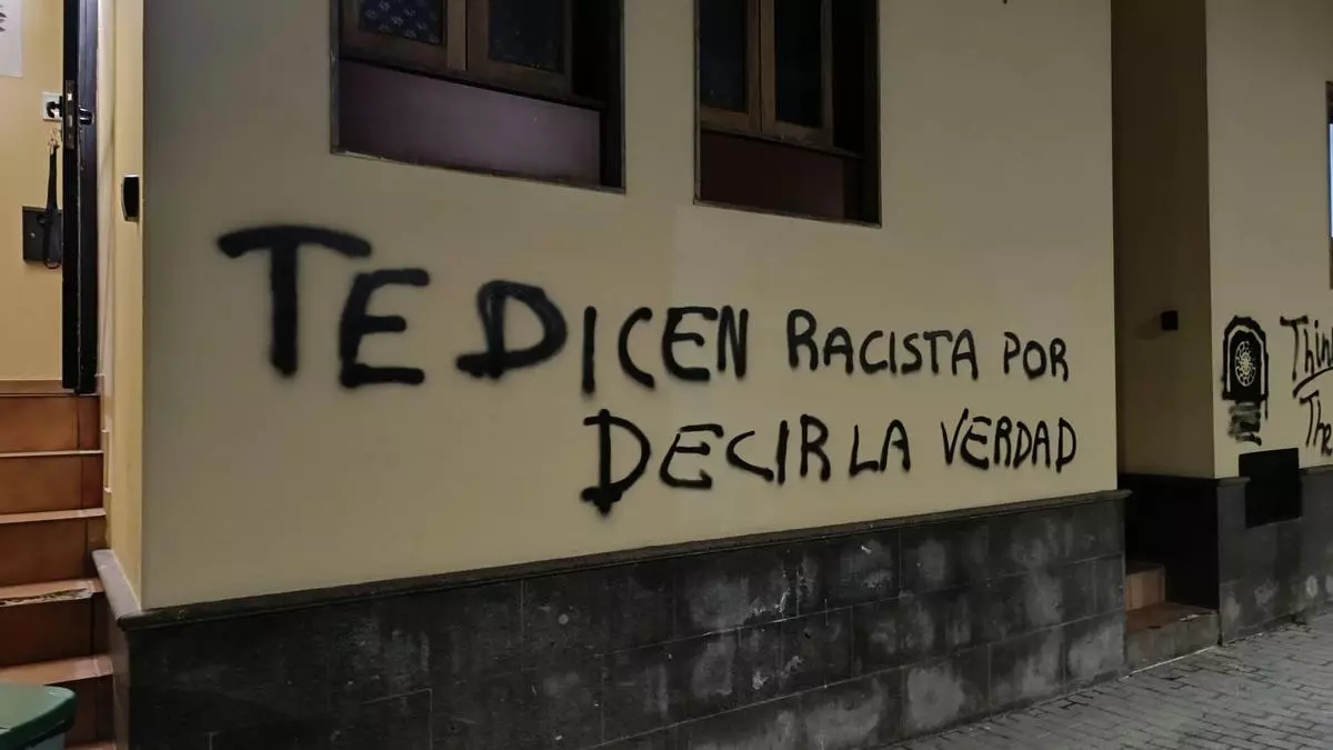 Pintadas racistas y neonazis en un centro de menores en Gran Canaria