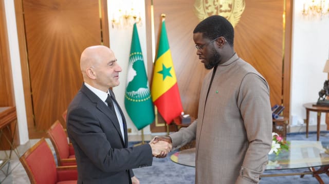 El FMI reclama otros 7.000 millones de dólares a Senegal y suspende su programa de financiación