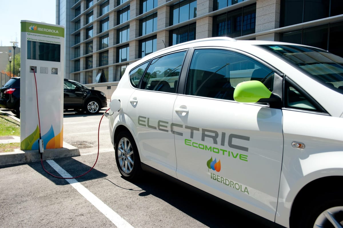 Las ventas de coches eléctricos se estancan en Europa
