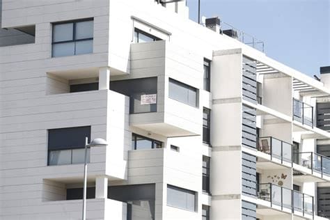 El mercado inmobiliario crece mientras la crisis de vivienda se agrava