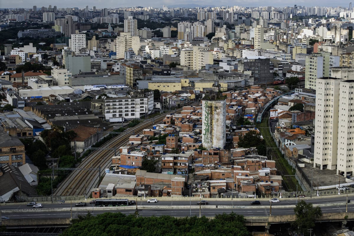 Vecinos de la favela Moinho protestan contra operación policial en São Paulo