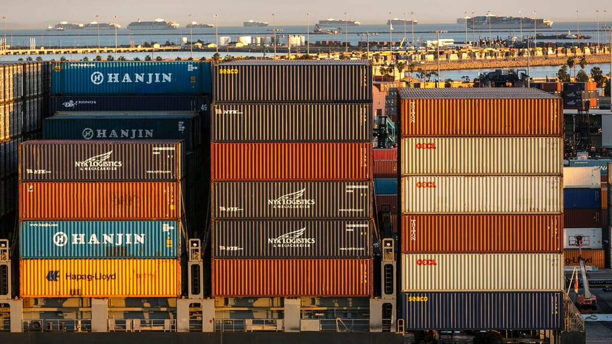 Pekín estaría estudiando eliminar aranceles a productos de EEUU mientras crecen los costos económicos