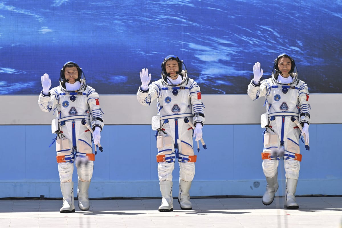 China envía la nave Shenzhou-20 a su estación espacial Tiangong