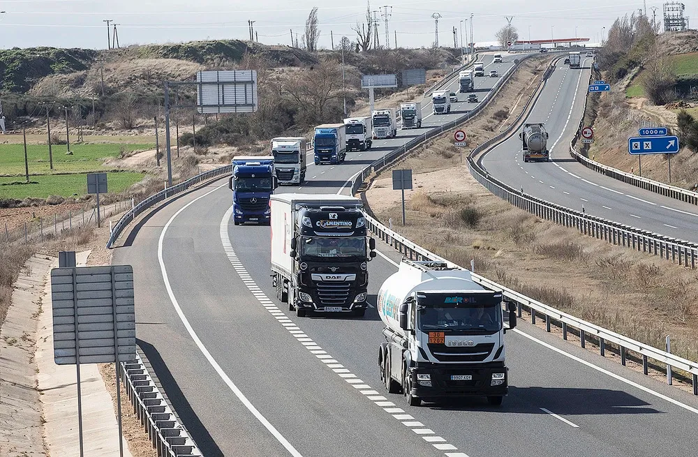 El transporte lidera la siniestralidad laboral con 138 muertes en 2024