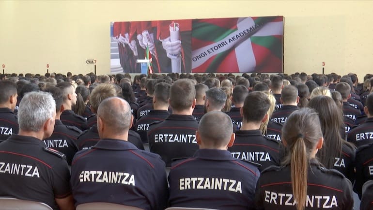 El Gobierno Vasco prevé alcanzar los 8.000 ertzainas para 2030