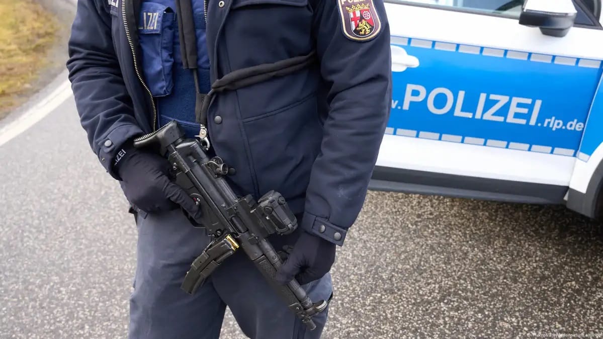 Un camionero de Laudio en coma tras sufrir un infarto durante una intervención policial en Alemania