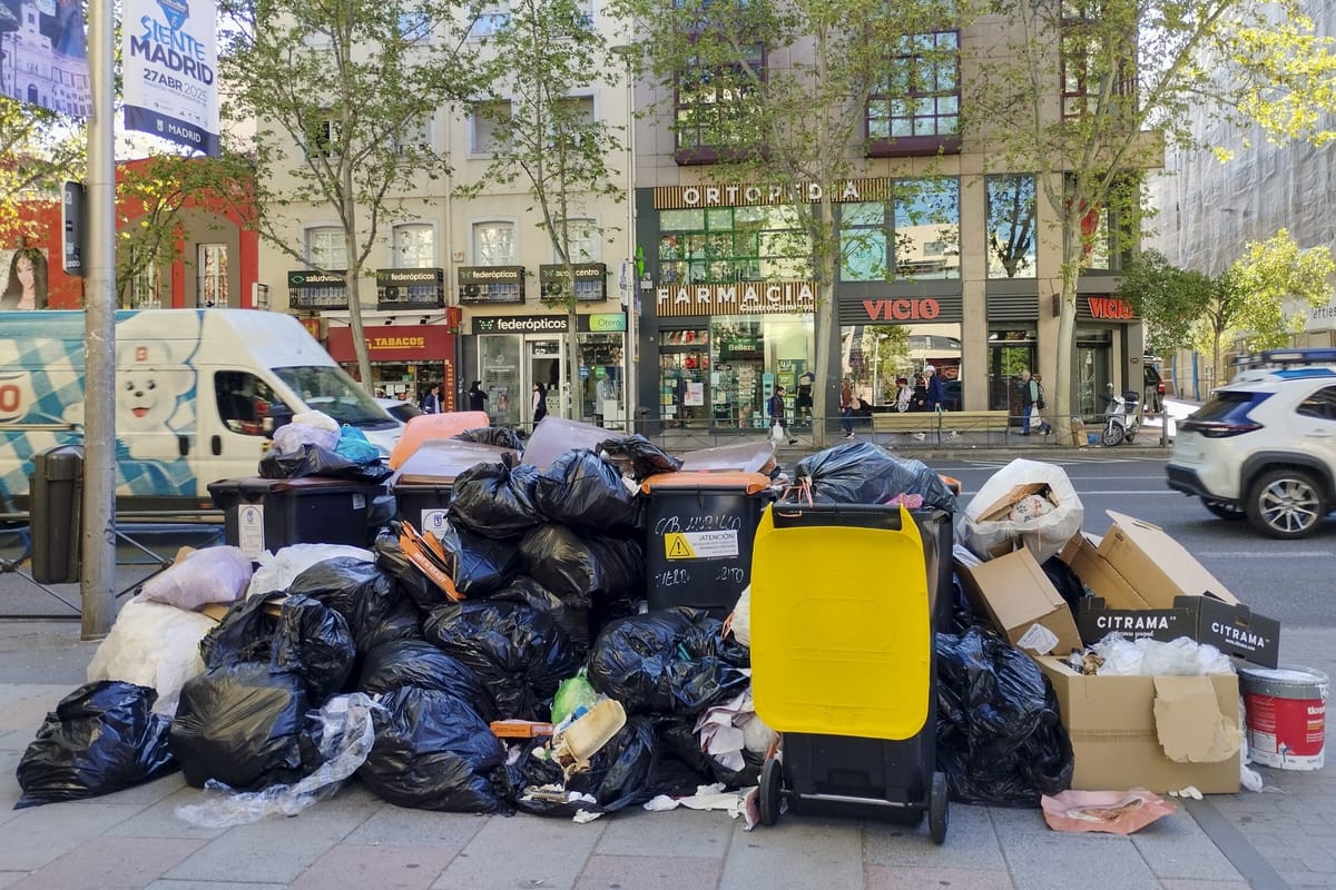 Finaliza la huelga de basuras en Madrid tras un acuerdo que consolida pérdidas salariales