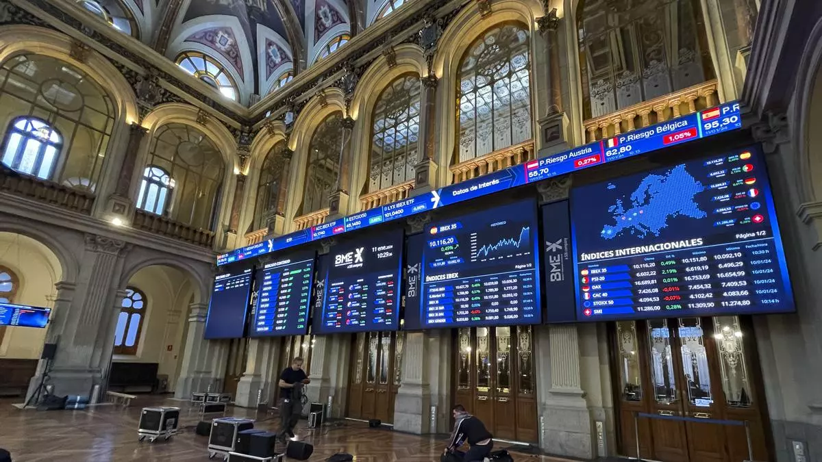El IBEX 35 cae un 1,52 % tras el anuncio de aranceles