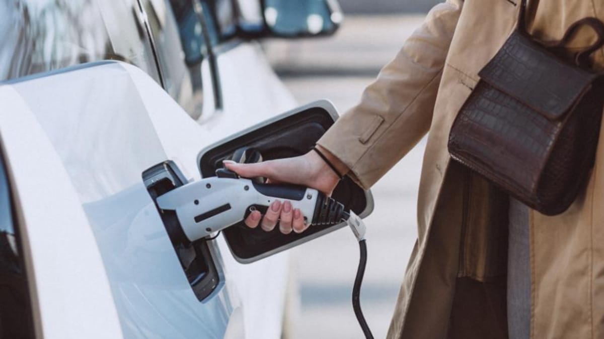 Aumento en las ventas de vehículos eléctricos y de gas en marzo