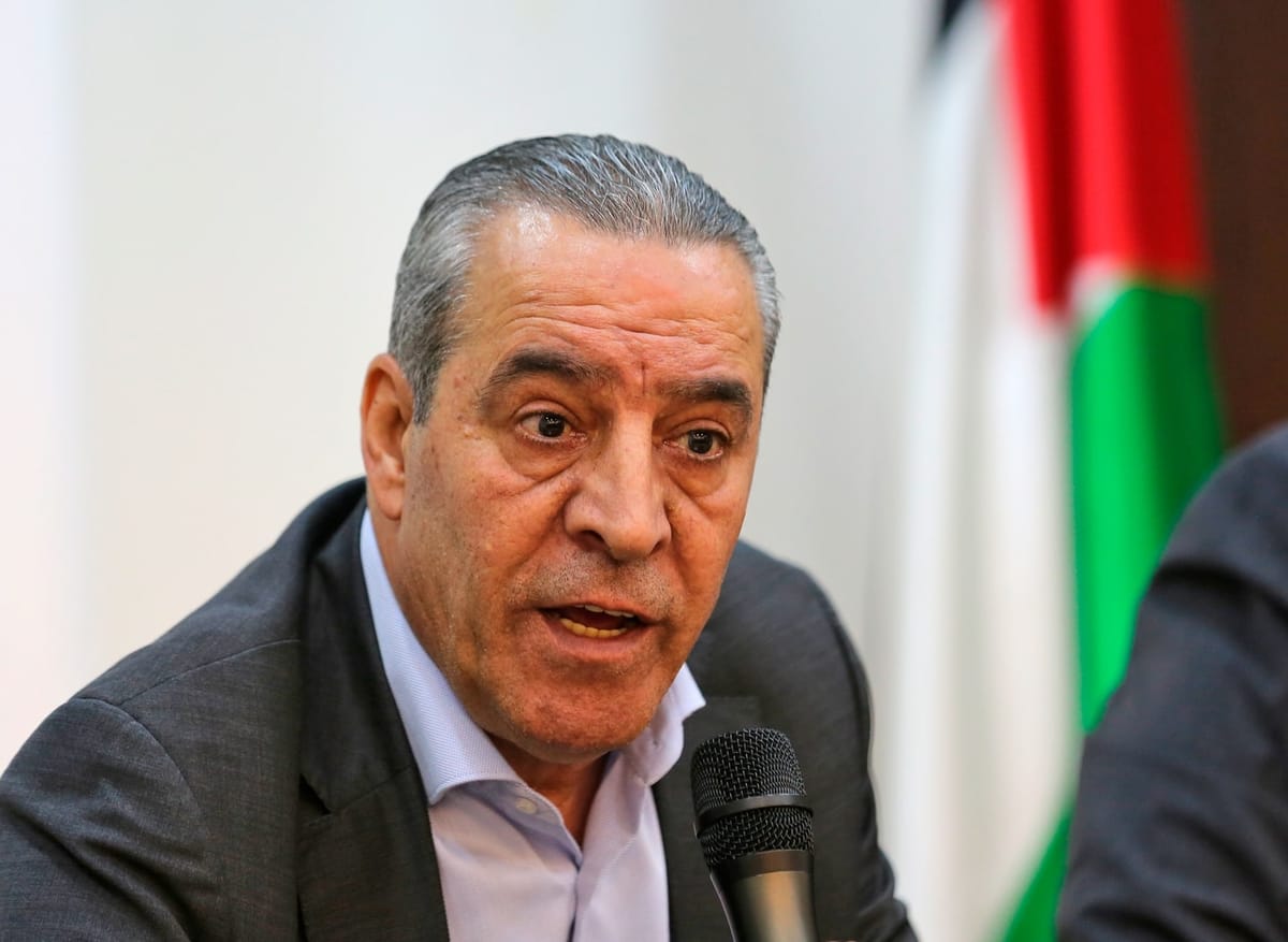 Hussein al-Sheikh, designado vicepresidente de la OLP en pleno debate por la sucesión de Abbas