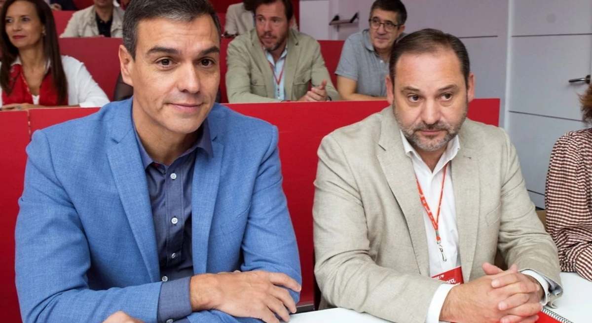 Mensajes privados entre Sánchez y Ábalos revelan una reconciliación tras la destitución del exministro