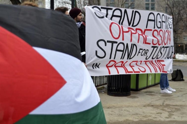 La Universidad de Nueva York extorsiona a 31 estudiantes para que dejen de protestar por Palestina