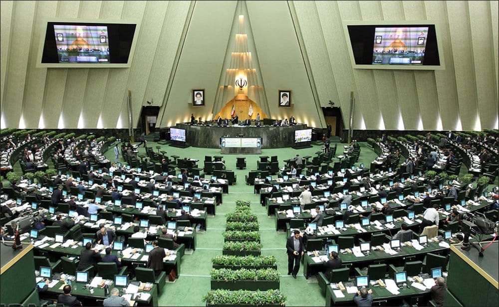 Irán advierte que podría enriquecer uranio al 93% si continúan las presiones del OIEA