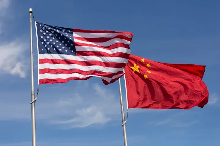 EEUU y China acuerdan en Ginebra crear un mecanismo de consultas para resolver la guerra arancelaria