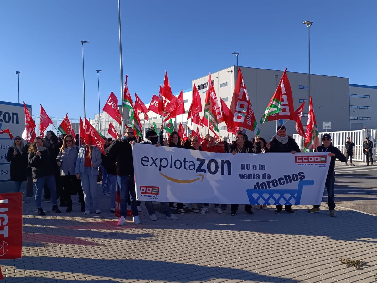 Una jueza revoca la sanción al único huelguista sancionado en Amazon Sevilla: era la única persona negra del piquete