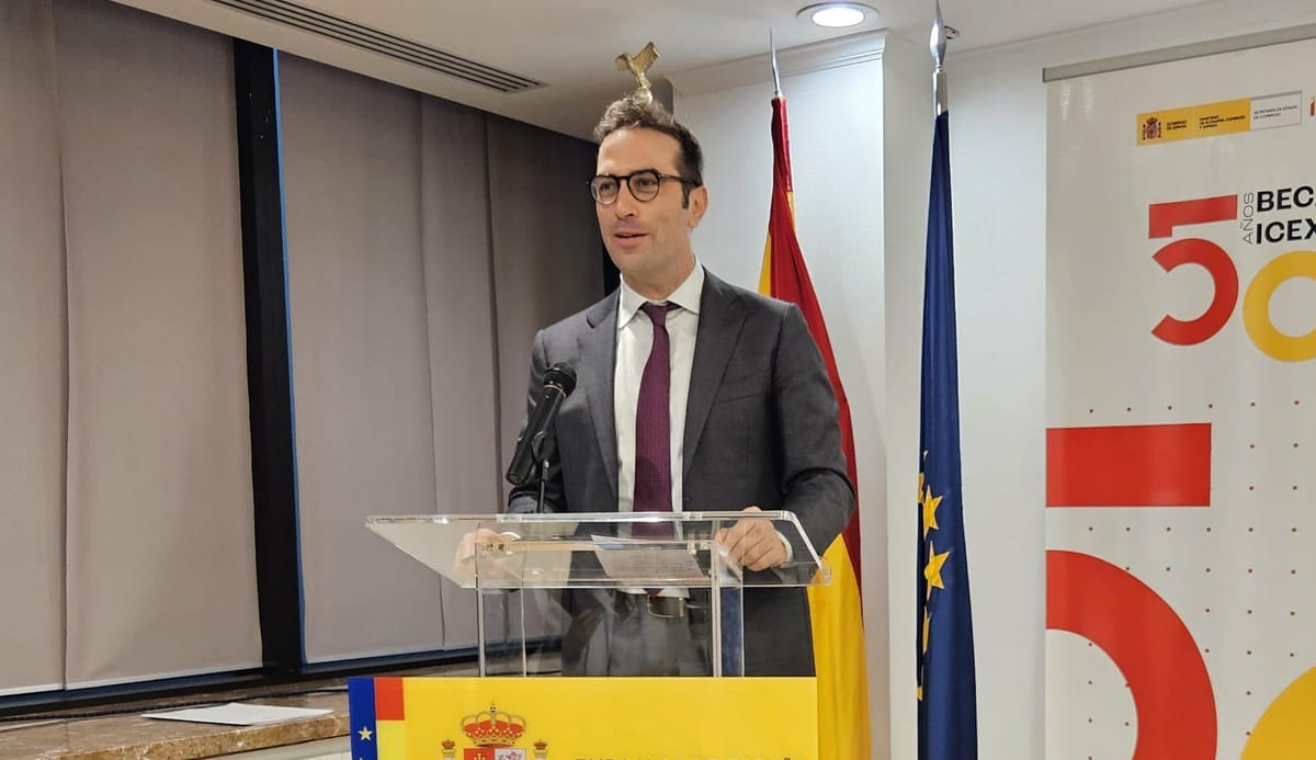 Carlos Cuerpo sondea apoyos en la UE para presidir el Eurogrupo, aún sin candidatura oficial