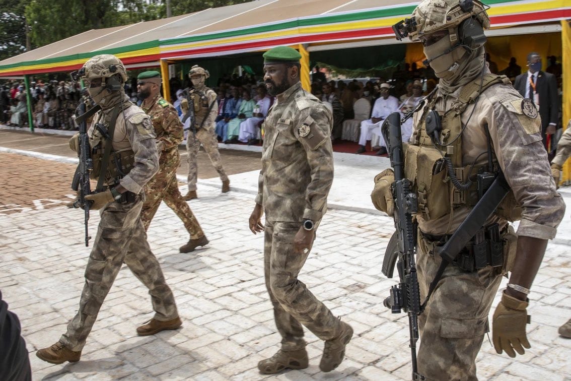 La junta militar de Mali disuelve todos los partidos políticos y prohíbe su actividad
