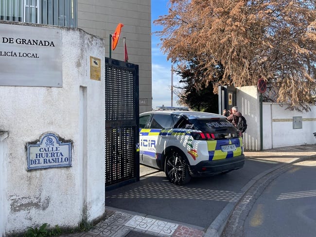 Detenido y puesto en libertad el subinspector de la Policía de Granada por violar de nuevo la orden de alejamiento