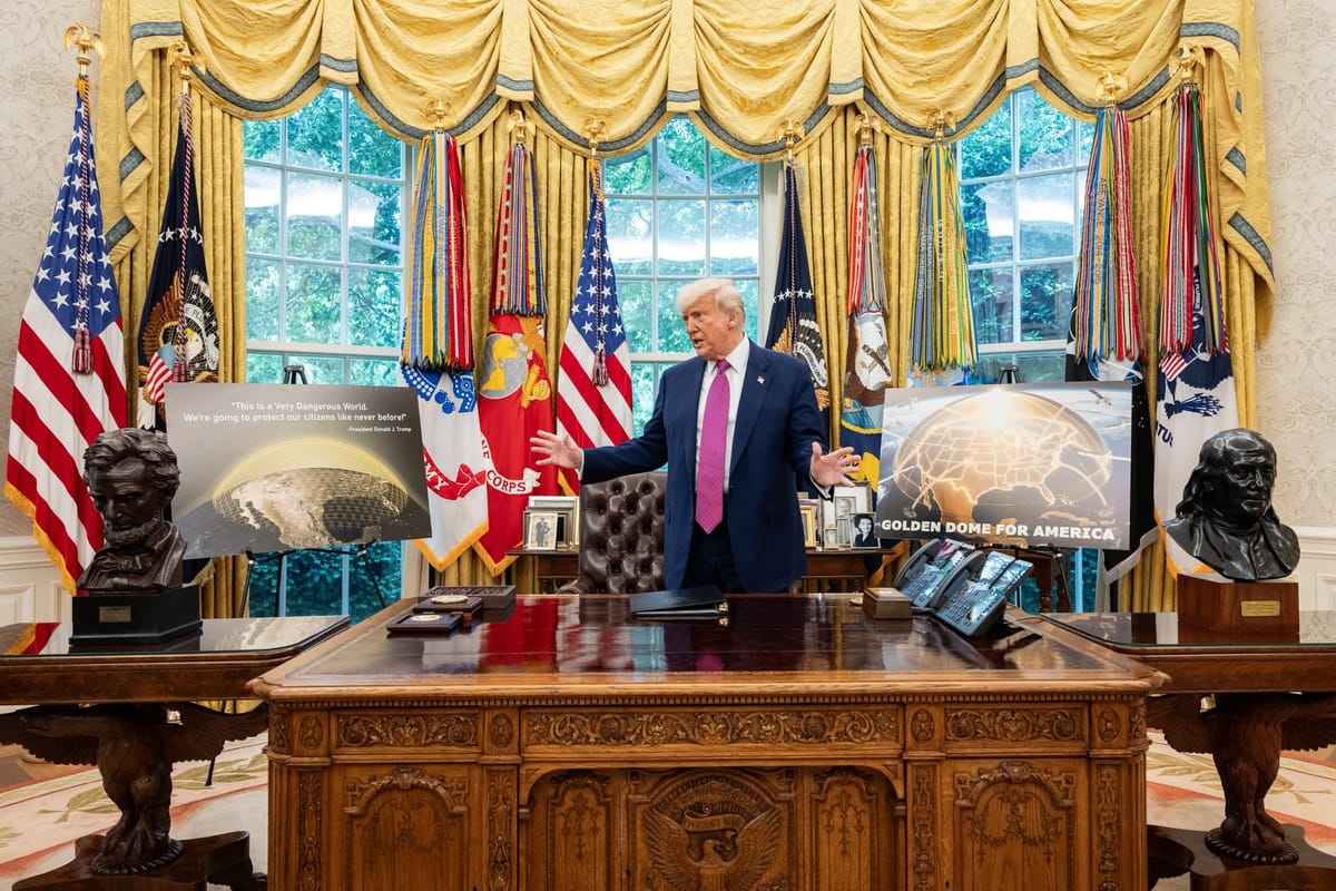 Trump anuncia la construcción de la “Cúpula Dorada”, un sistema antimisiles espacial para proteger EEUU