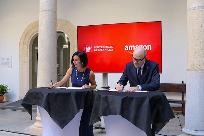 La Universidad de Granada crea una cátedra de Inteligencia Artificial aplicada al marketing en colaboración con Amazon