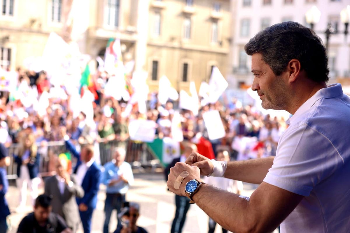 La extrema derecha supera al PS y se convierte en segunda fuerza en Portugal tras el voto exterior
