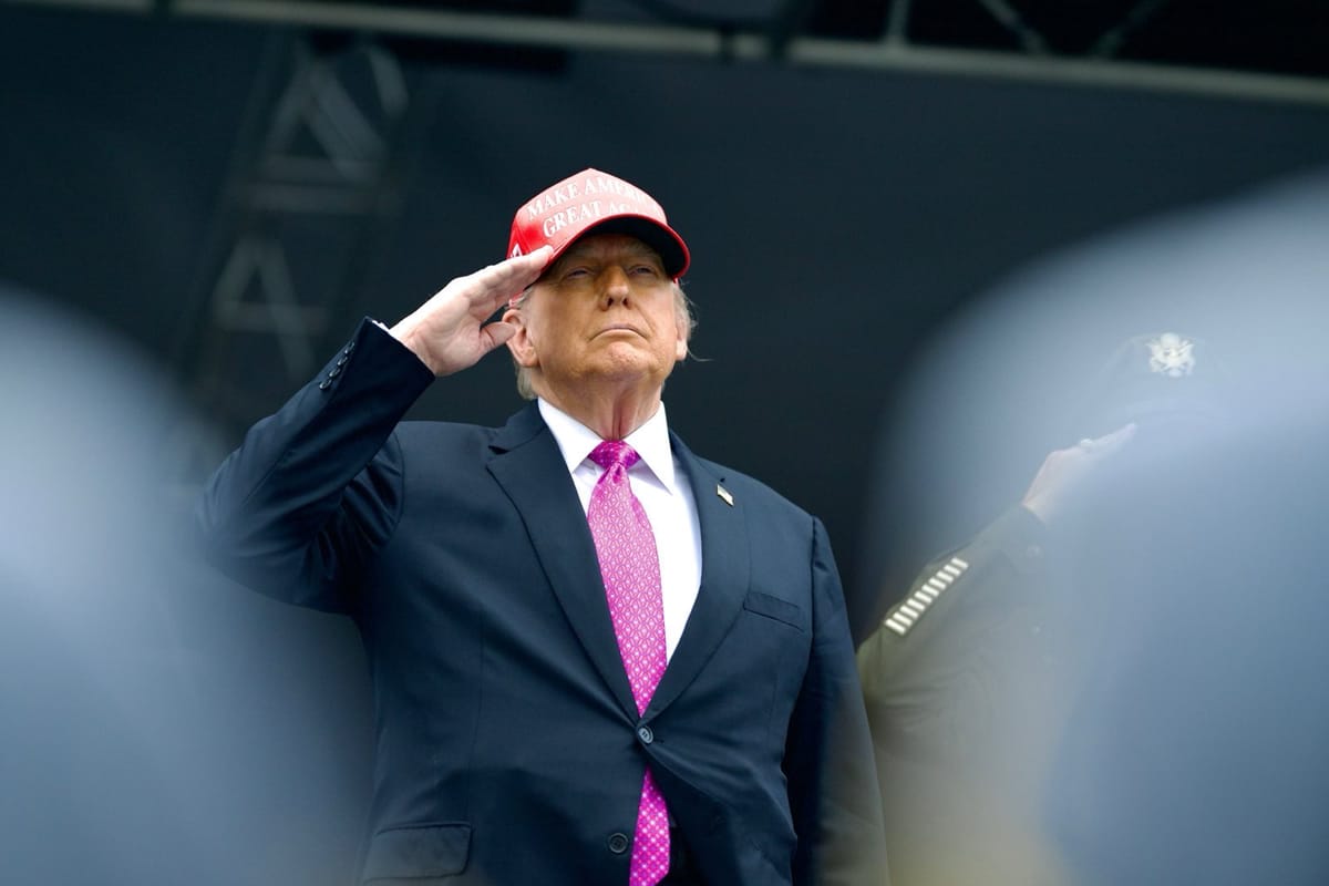 Trump califica a Putin de “completamente loco” tras el mayor ataque ruso sobre Ucrania