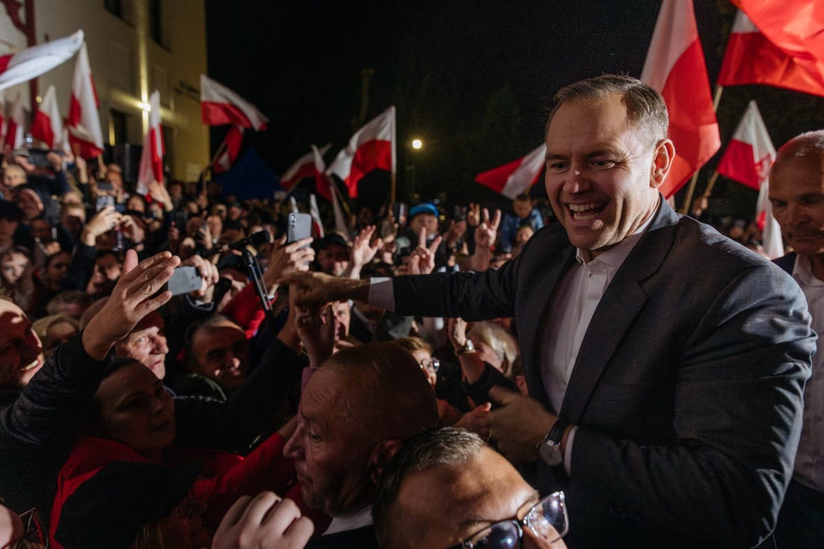 Nawrocki llega a la recta final de las presidenciales en Polonia pese a denuncias de crimen y proxenetismo