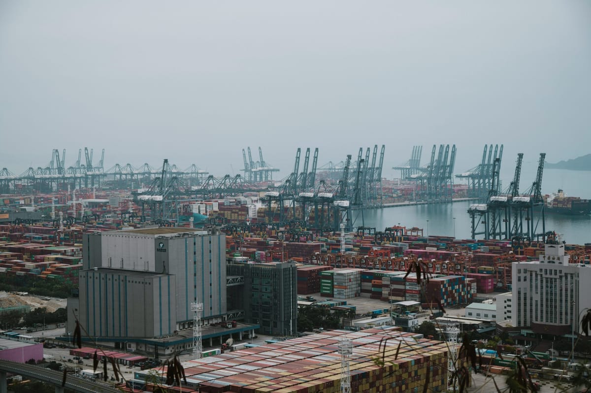 Exportadores chinos aceleran envíos a EEUU ante la tregua arancelaria de 90 días