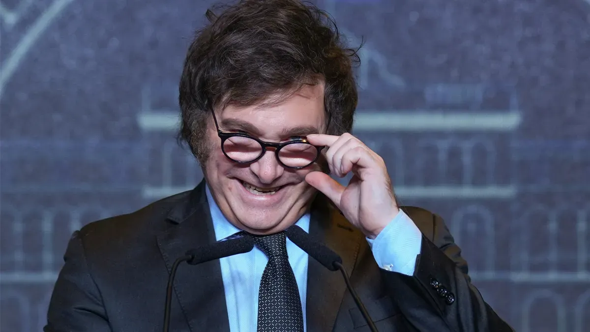 Milei avanza hacia la dolarización de la economía argentina