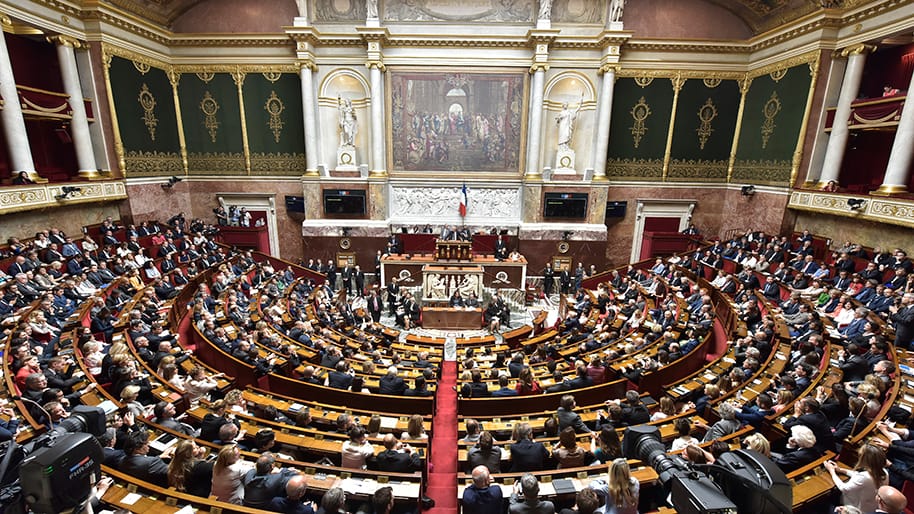 París aprueba una moratoria de tres años al cierre de maternidades por el repunte de la mortalidad infantil