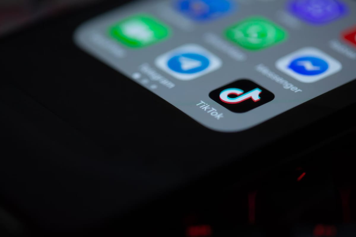 La UE impone a TikTok una multa de 530 millones
